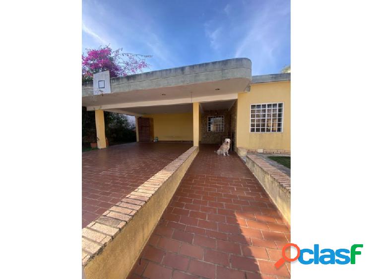 Se vende casa 640m2 La Lagunita 8922