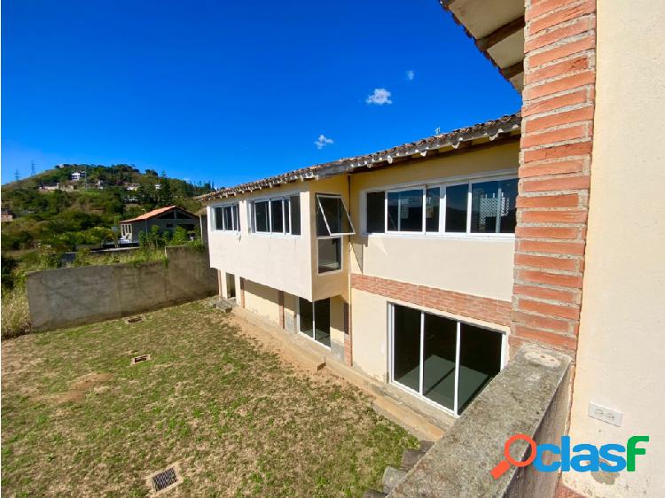 Se vende casa 767m² 4h/4b/3e La Lagunita