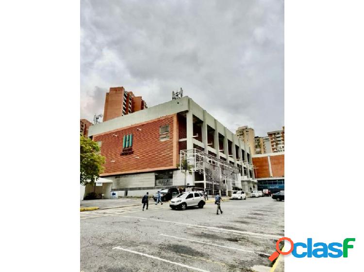 Se vende local comercial 3.838,15m2 Parque Humboldt / Prados