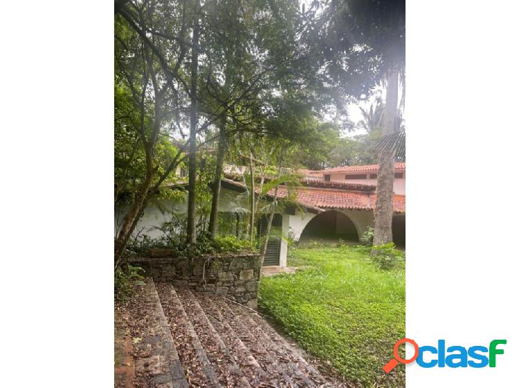 Se vende terreno 6.000m2 Los Chorros 8401