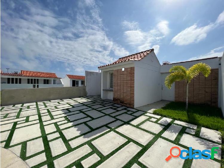 TOWNHOUSE EN VENTA, TUCACAS