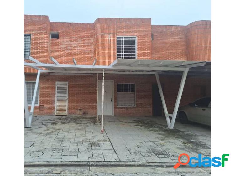 TOWNHOUSE en Obra Gris EN VENTA Urb. El Manantial -