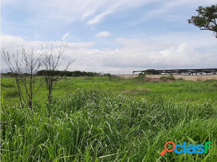 Terreno Residencial, Comercial e Industrial en Venta en Flor