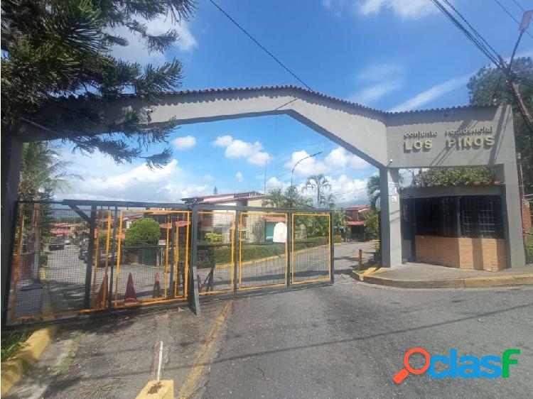 Town House en venta - Guatire, Res. Los Pinos