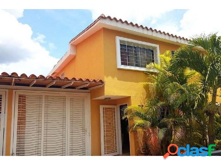 Town House en venta - Guatire, Vista Dorada