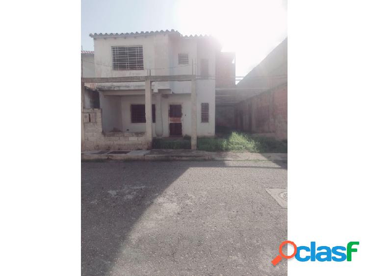 Townhouse en Venta en la Morita, Urb Villa Hermosa, Aragua