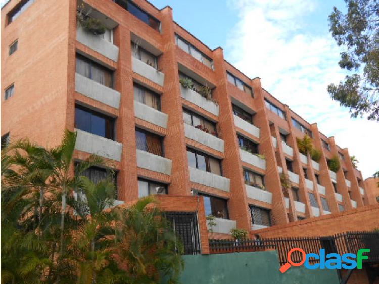 Urb. Colinas de valle arriba, vendo apartamento planta baja