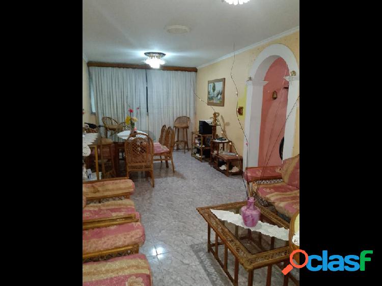 VENDE UN APTO EN PUERTO CABELLO CONJ RESD PUERTO DORADO