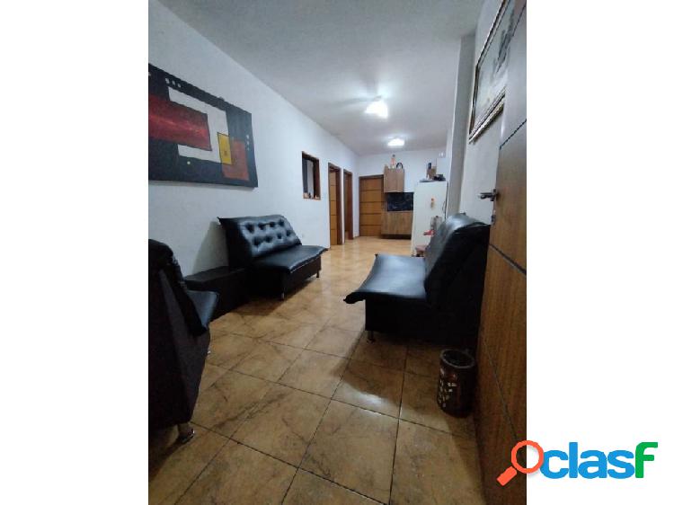 VENDO CASA CON LOCAL COMERCIAL BARRIO EL CARMEN