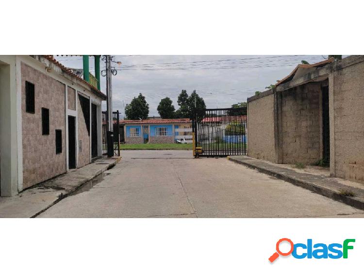 VENTA CASA URB LOS PALOS GRANDES II SAN JOAQUIN DE CARABOBO