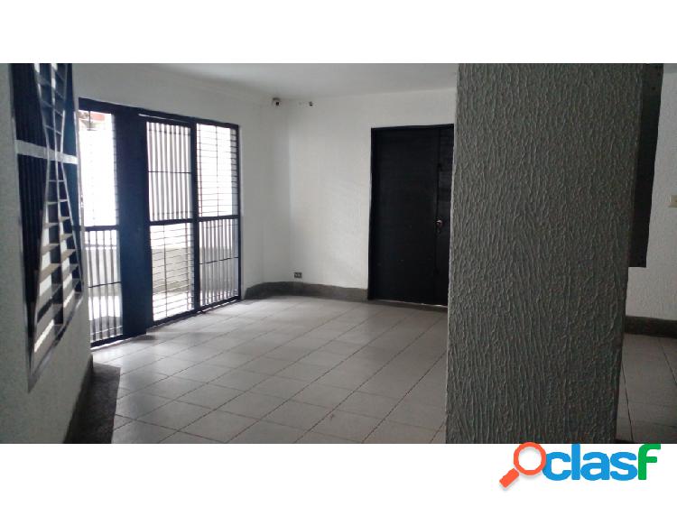 VENTA DE APARTAMENTO EN LA URBINA