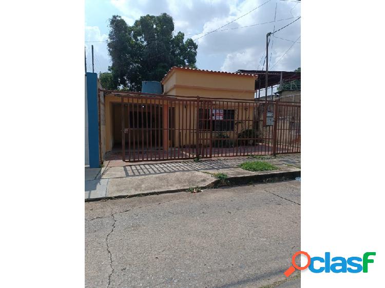 VENTA DE CASA A REMODELAR VALENCIA URB LA VIÑA 35-21