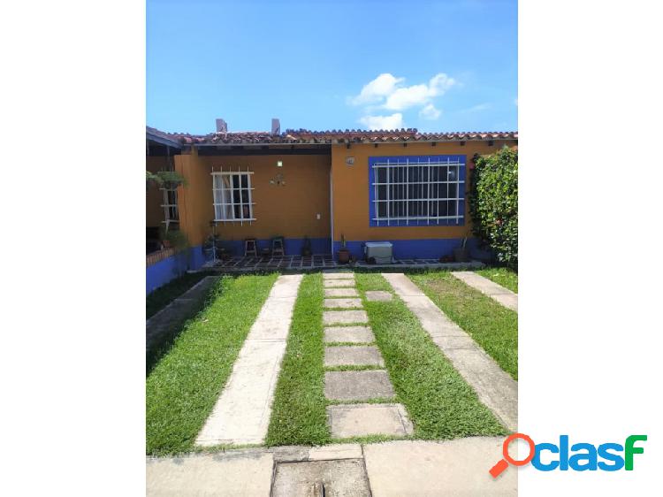 VENTA DE CASA CONJ RESID EN VALLE DE ORO SAN DIEGO 19-02