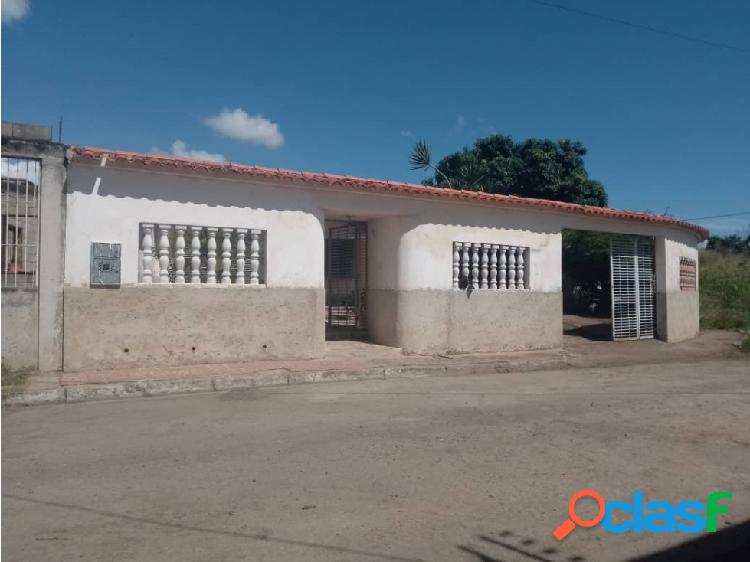 VENTA DE CASA EN PARAPARAL URB MIRALVALLE 08-14