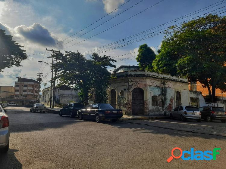 VENTA DE TERRENO FRENTE PLAZA BOLÍVAR DE SAN JUAN DE LOS