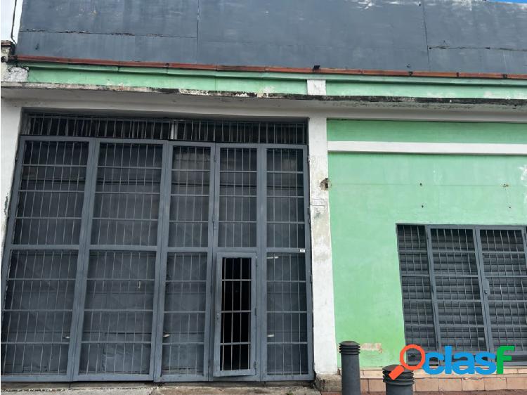 VENTA GALPÓN CON LOCAL COMERCIAL AV.BOLIVAR SUR.