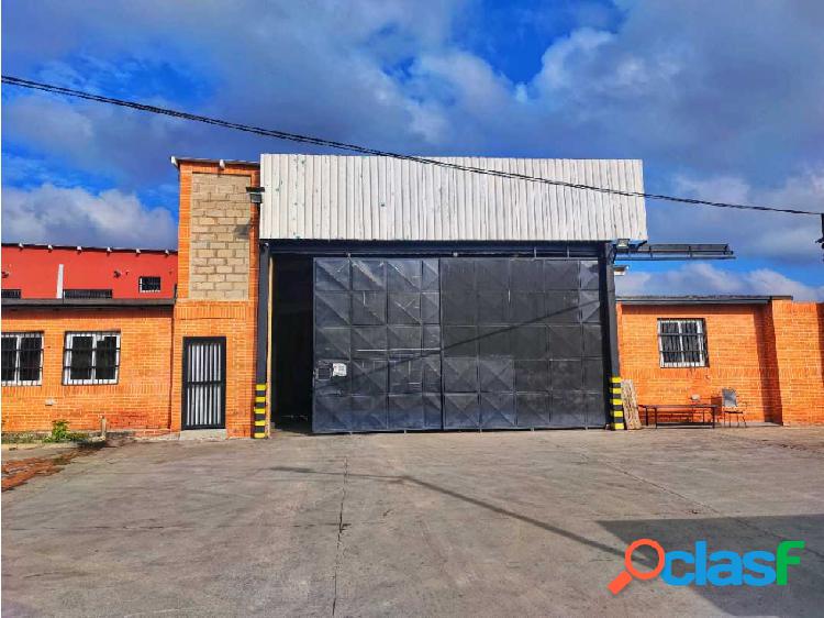 VENTA: GALPÓN INDUSTRIAL EN LA ZONA INDUSTRIAL LOS GUAYOS