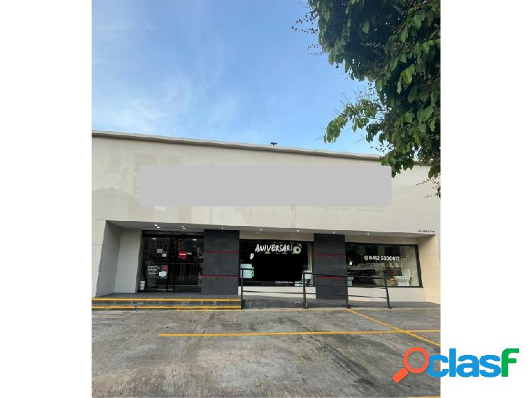 VENTA / LOCAL COMERCIAL / LAS MERCEDES / 791m2 T / 1.069m2 C