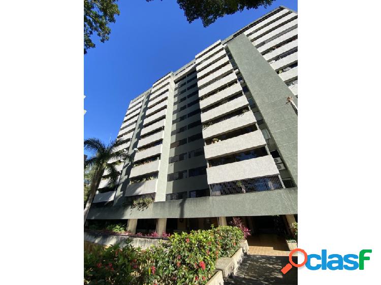 Vendo Apartamento Remodelado y Actualizado en Los Naranjos