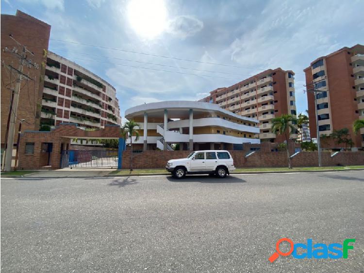 Vendo Apartamento en Puerto Encantado Remodelado