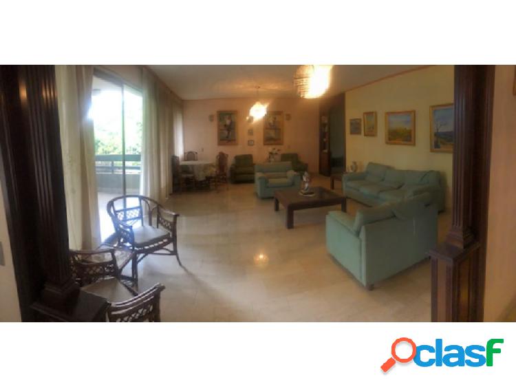 Vendo Apto+305m²-4H+3B+1HS+1BS+4P+Balcon-Colinas Bello