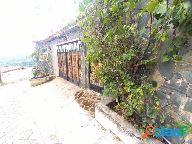 Vendo Quinta en Gavilán el Hatillo Remodelada