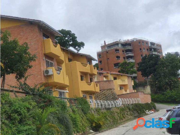 Vendo TH 116m2 3h/2.5b/2p El Hatillo 1596