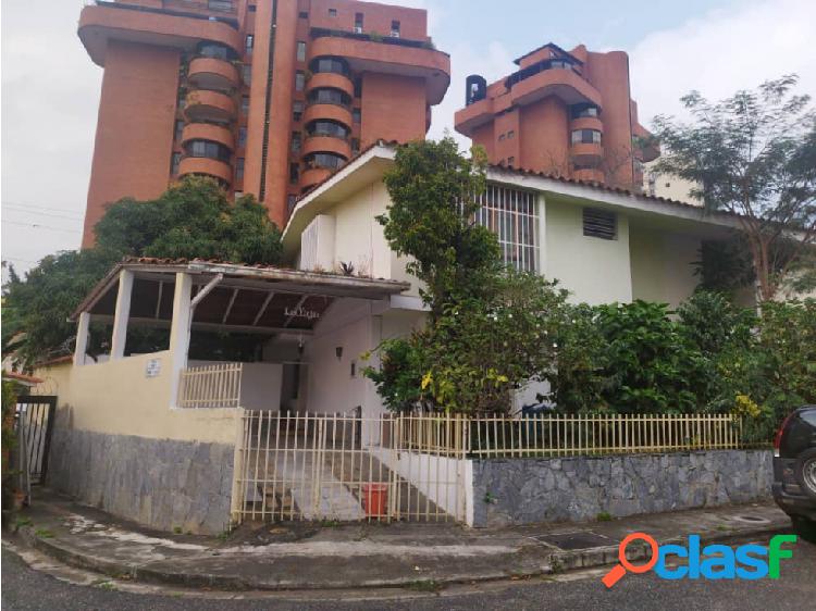 Vendo casa 262m2 Los Chorros 8040