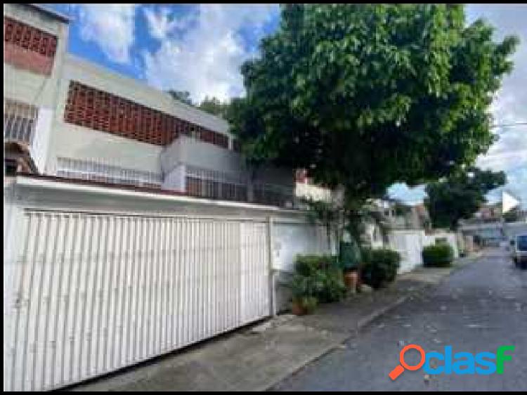 Vendo casa/town house 384m2 Los Chorros 1176