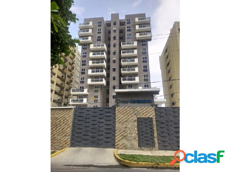 Venta / Apartamento / La Guaira / 3 Hab / 4 Baños / 3 PE /