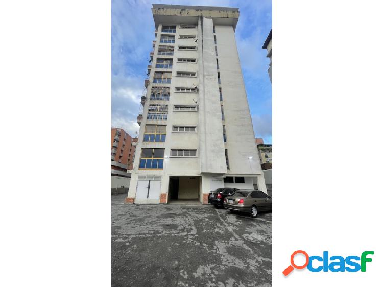 Venta de Apartamento en Sabana Grande 150m2 3h+s/2b+s/1pe