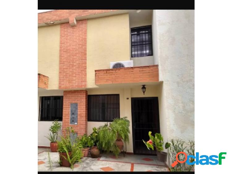 Venta de townhouse en Conj. Res. Guayabal Norte - Naguanagua