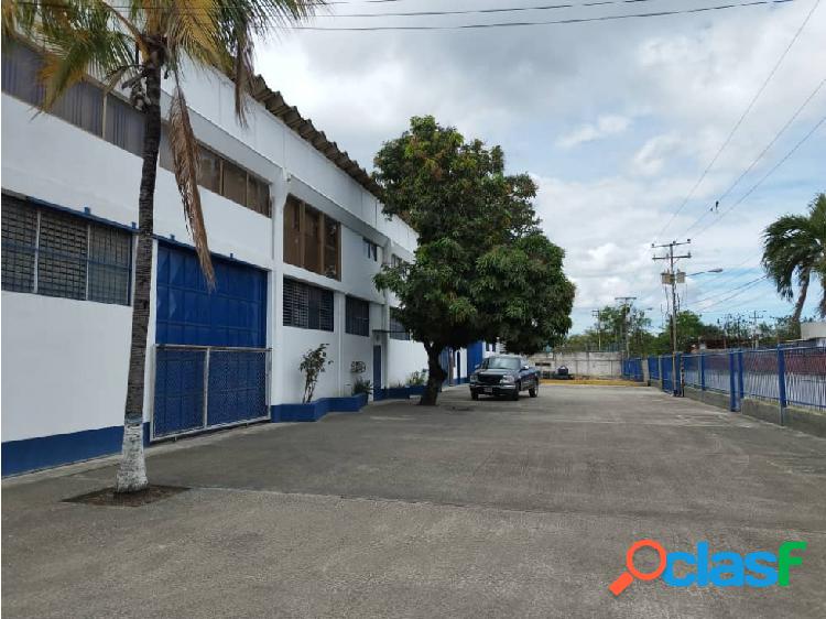 venta de Fondo de Comercio y Conjunto de 3 Galpones en Cagua