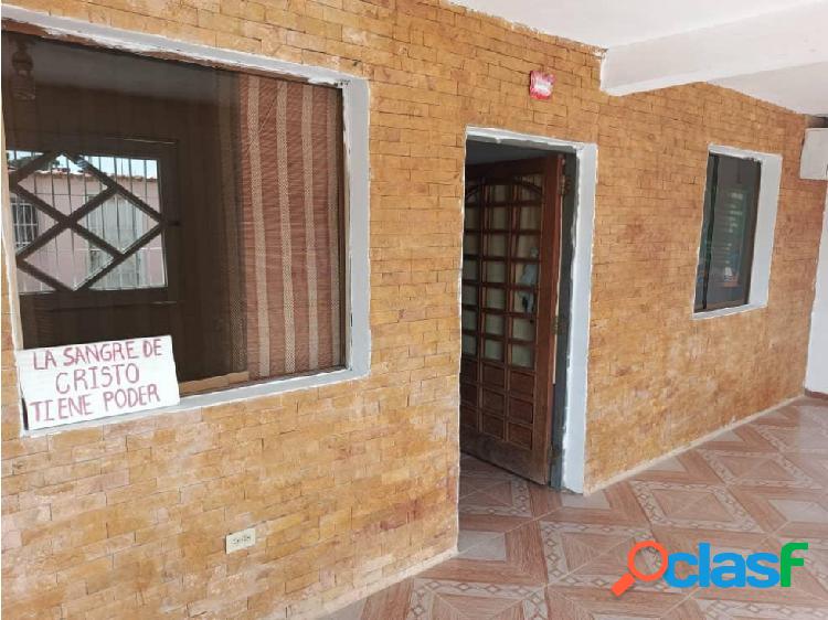 venta de casa en la Urb La Caiba - Guacara