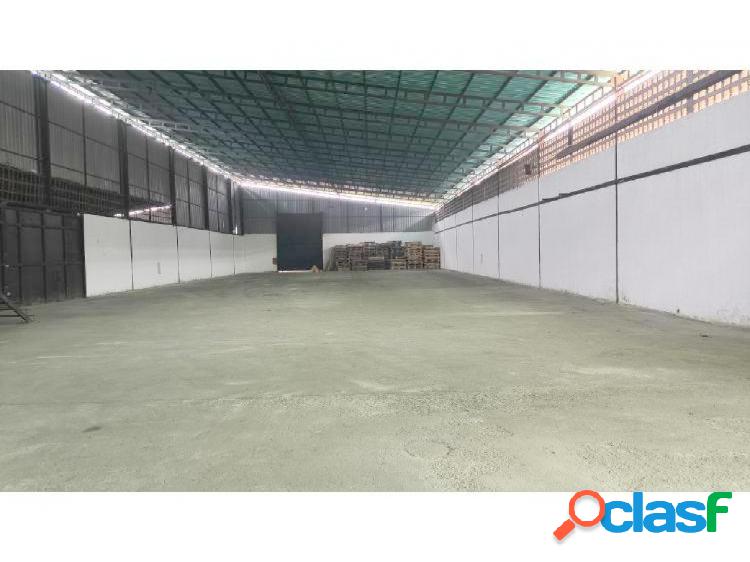 Alquiler Galpón 800m2 Guatire 1791