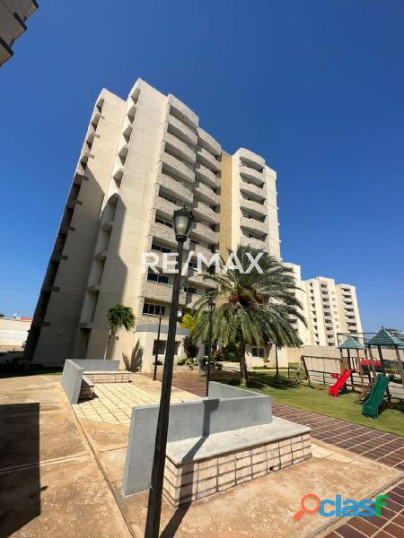 Apartamento en Alquiler. Lago Country III. Remax Millenium