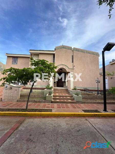 Casa En Venta Villa Antañona. Remax Millenium