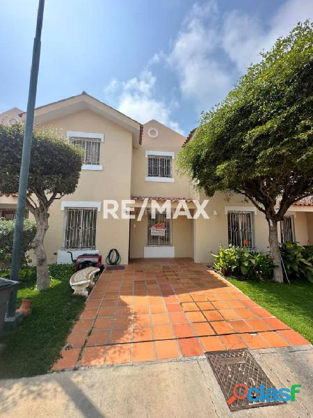 Casa en Venta Resid. Puntarena. Remax Millenium