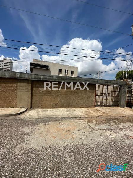 Casa en Venta Sector La Lago//Remax Millenium..