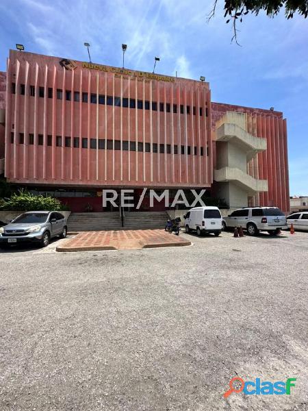 Consultorios En Venta Clinica D’Empaire. Remax Millenium