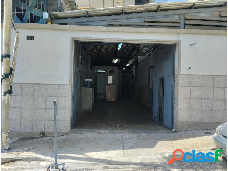 Galpon de 100m2 en alquiler en Boleita Sur