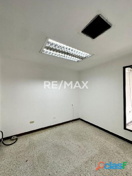 Local en Alquiler. Centro Comercial San Martin, Remax