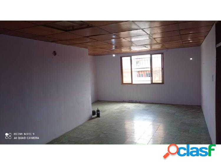 SE ALQUILA APARTAMENTO EN CALLE MONAGAS VE10-075CM-JGUT