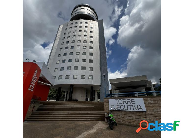 SE ALQUILA OFICINA EN LA TORRE EJECUTIVA