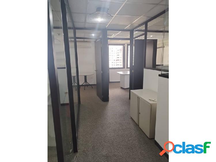 Se alquila oficina 80,50m2 Chacao