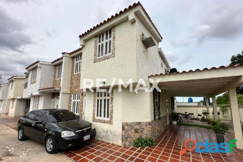 Townhouse En Venta Urb. Richmond. Remax Millenium