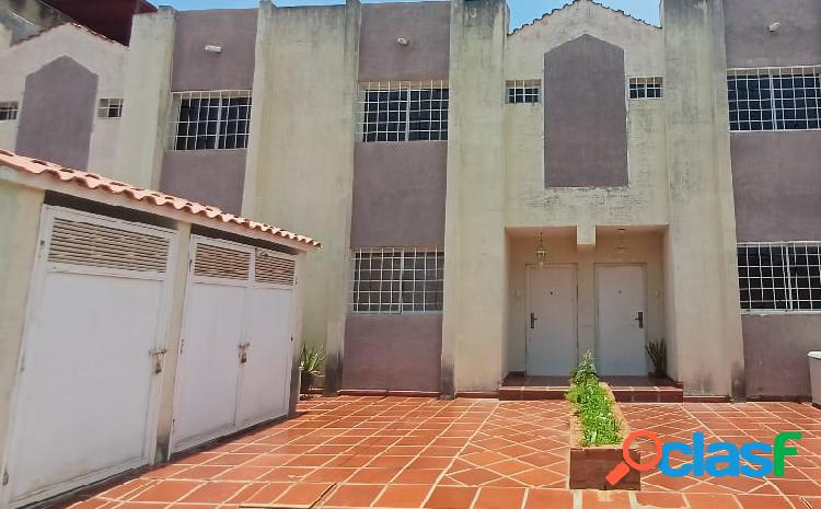 Townhouse Venta Ciudad Ojeda Carretera L