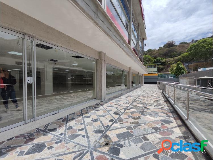 Alquilo deposito/almacen 600m2 La Urbina 7643