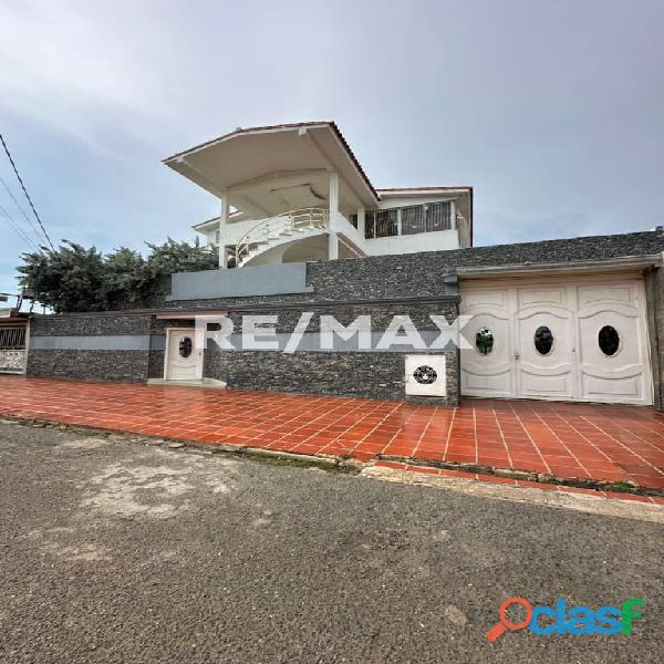 Apartamento en Alquiler Urb. La Coromoto. Remax Millenium