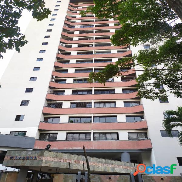 Apartamento en Res. Karenna, El Parral. PLA-1814